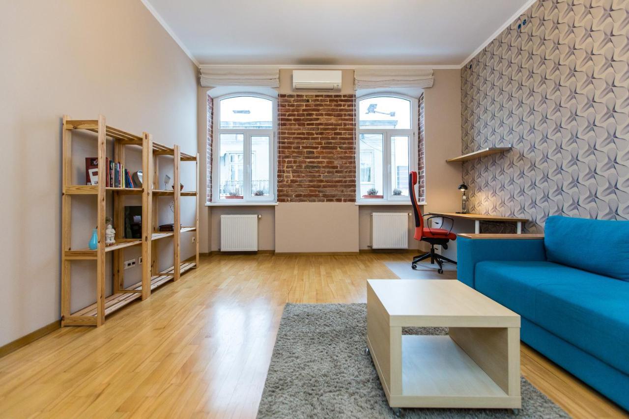Light And Spacious Apartment On Gazova Str Lviv Exterior foto