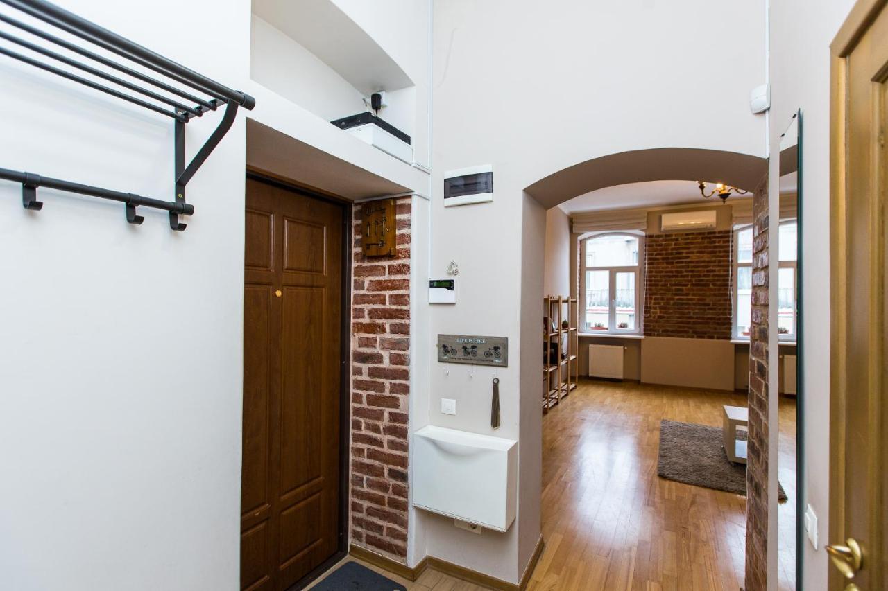 Light And Spacious Apartment On Gazova Str Lviv Exterior foto